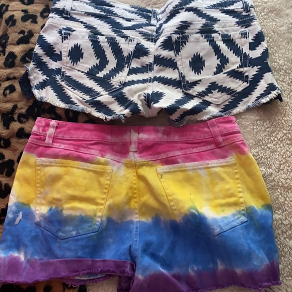 Shorts - Picture 2 of 2